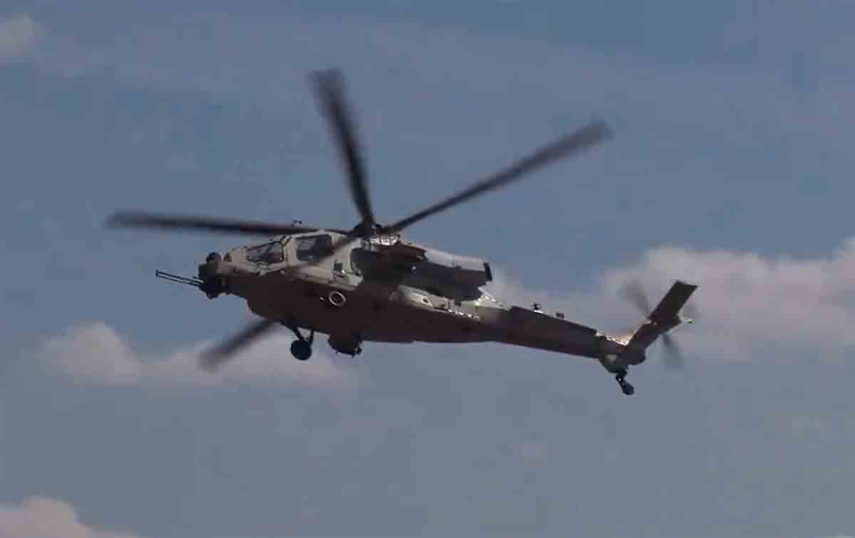video viser detaljer av den nye angrepshelikopteret aw-249 fenice