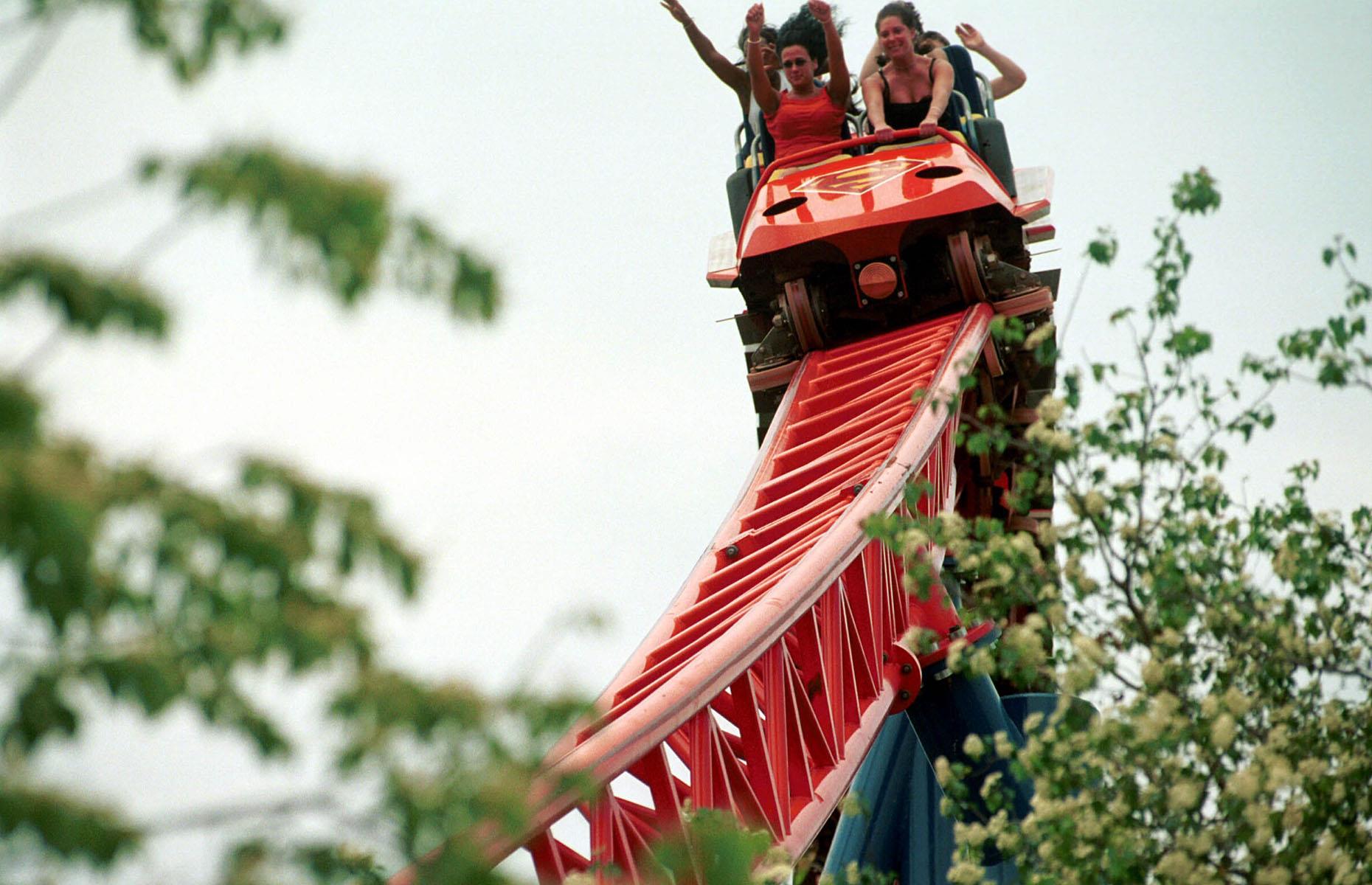 Inside America's Historic, Charming Theme Parks