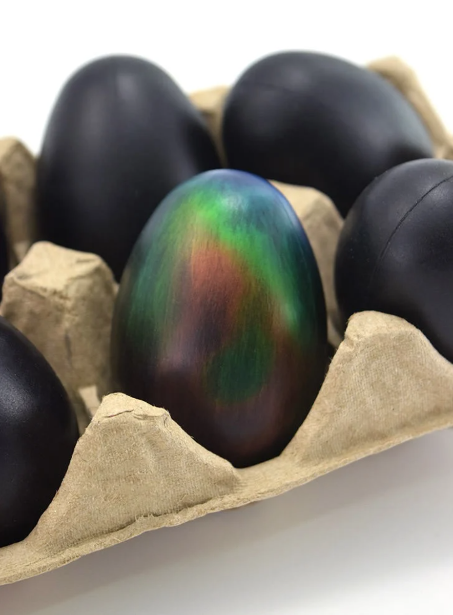 <p>You've heard of mood rings before but how about mood ring Easter eggs?! Paint your eggs with this special mood paint and they'll change color when you hold them in your hands. </p><p><strong>Get the tutorial at <a href="https://www.dreamalittlebigger.com/post/mood-ring-easter-eggs.html">Dream a Little Bigger</a>. </strong></p>