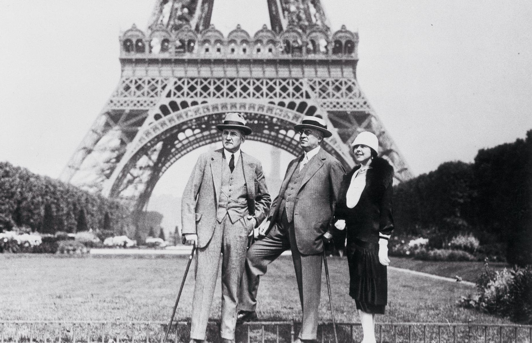 Vintage Photos Reveal How Famous Landmarks Have Changed Over 100 Years