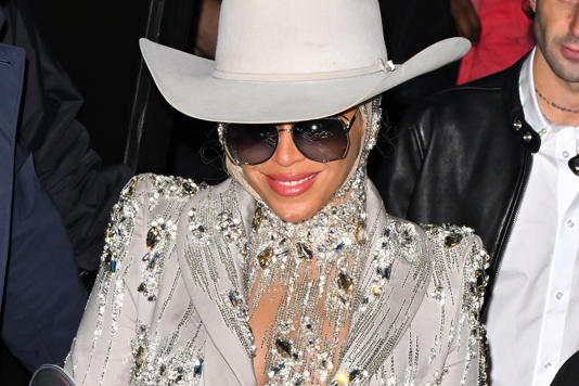 Beyoncé's Country Music Song ‘Texas Hold ‘Em' Just Gave Her a Ninth Solo Number One