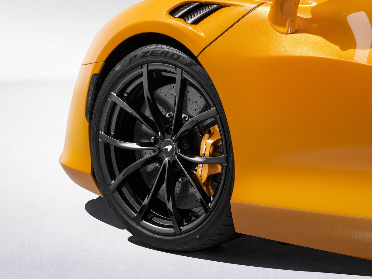 2025 McLaren Artura Spider - Full Image Gallery