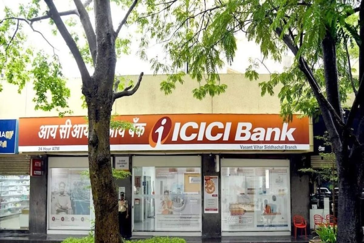 icici bank moves economic offences wing after nri woman gets duped of rs 16 crore