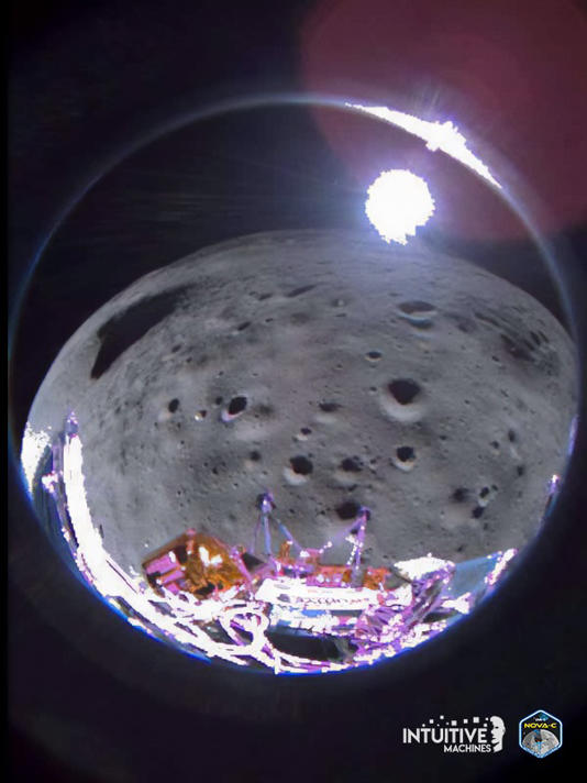 Estados Unidos volvió a la Luna tras medio siglo y capturó una fotografía nunca antes vista
