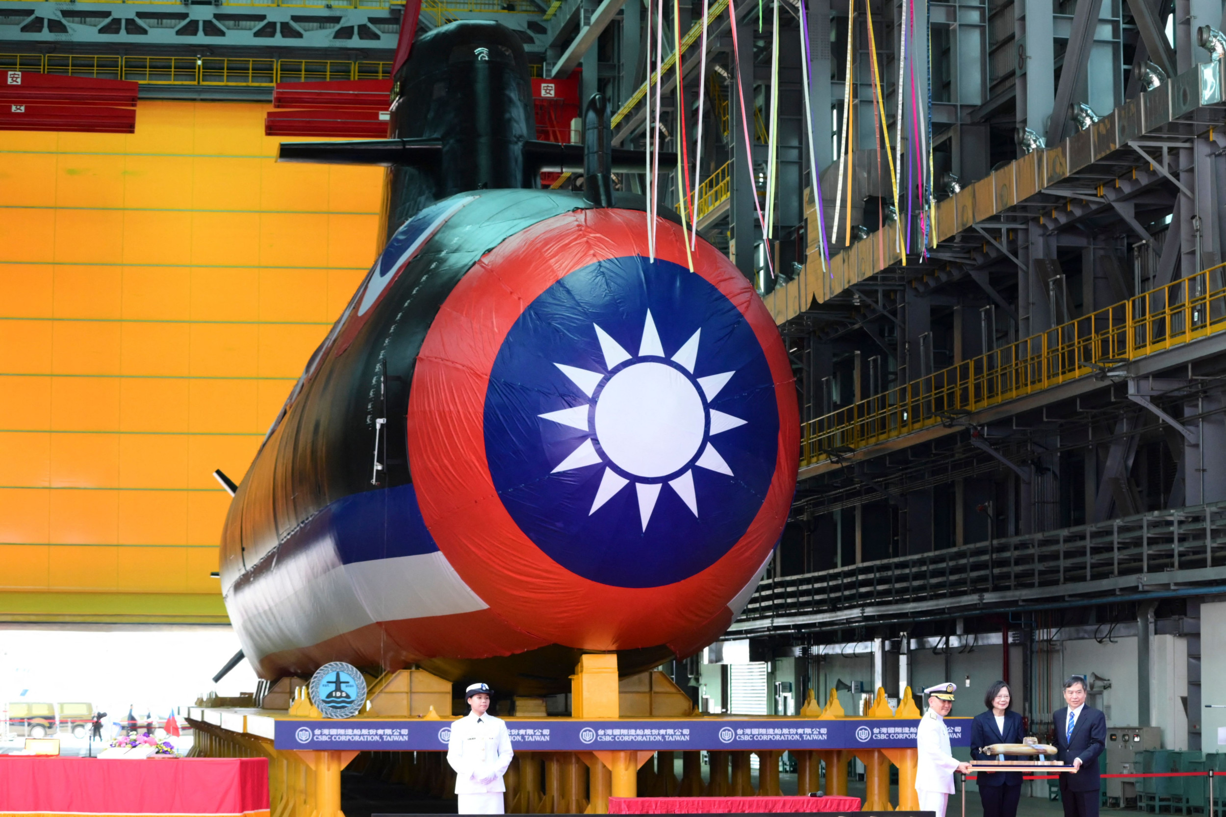 pictures reveal hardware on taiwan's hunter-killer submarine