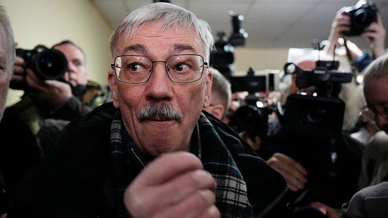 oleg orlov, co-chair of nobel peace prize winning group, sentenced to 30 months in jail in russia