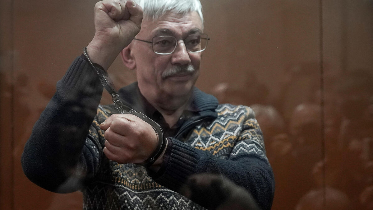 qui est oleg orlov, vétéran de l’opposition russe qui vient d’être condamné à de la prison ?