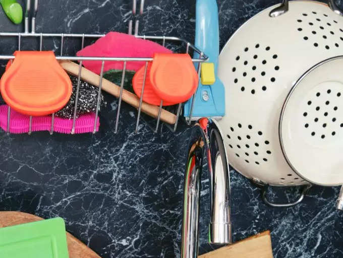 8 Common Mistakes That Make Your Kitchen Look Cluttered