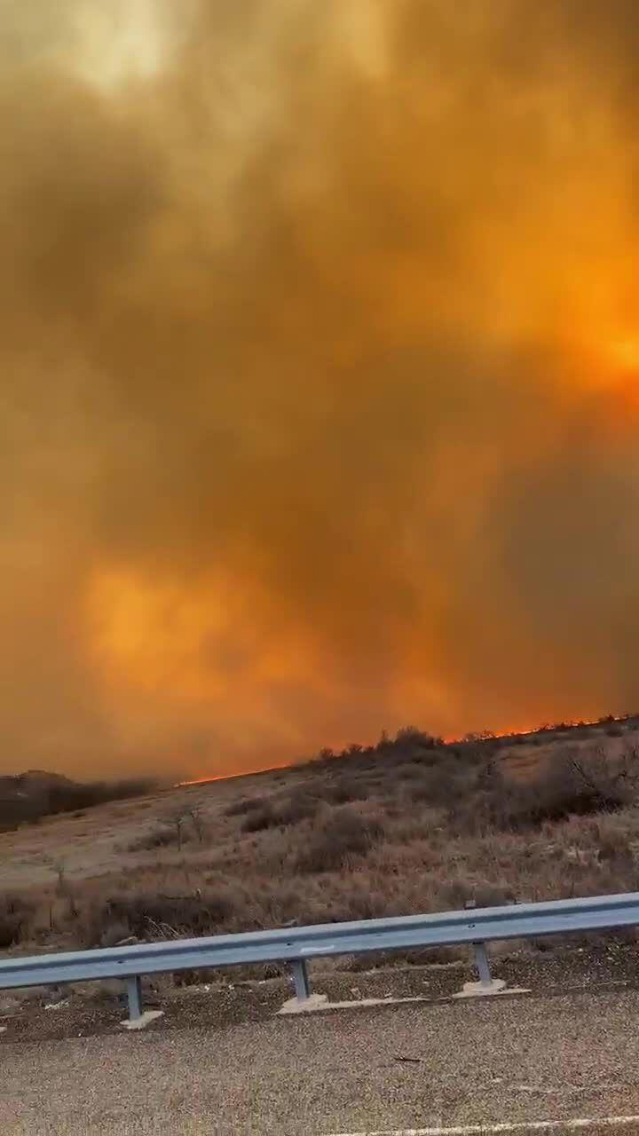 Smokehouse Creek Fire Now 44 Contained Windy Deuce Fire Now 81 Contained 0259