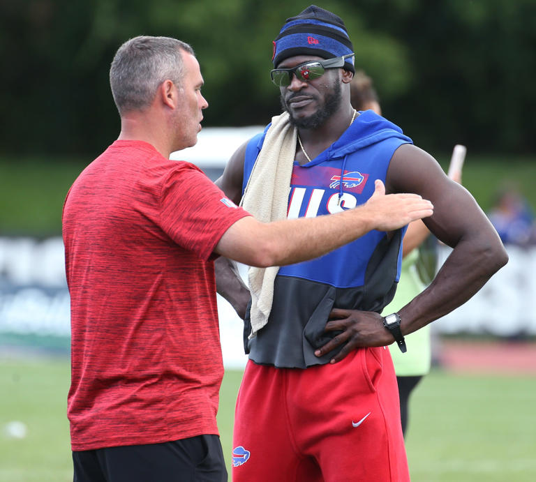 Bills mostly quiet but focus on signing own players on first day of