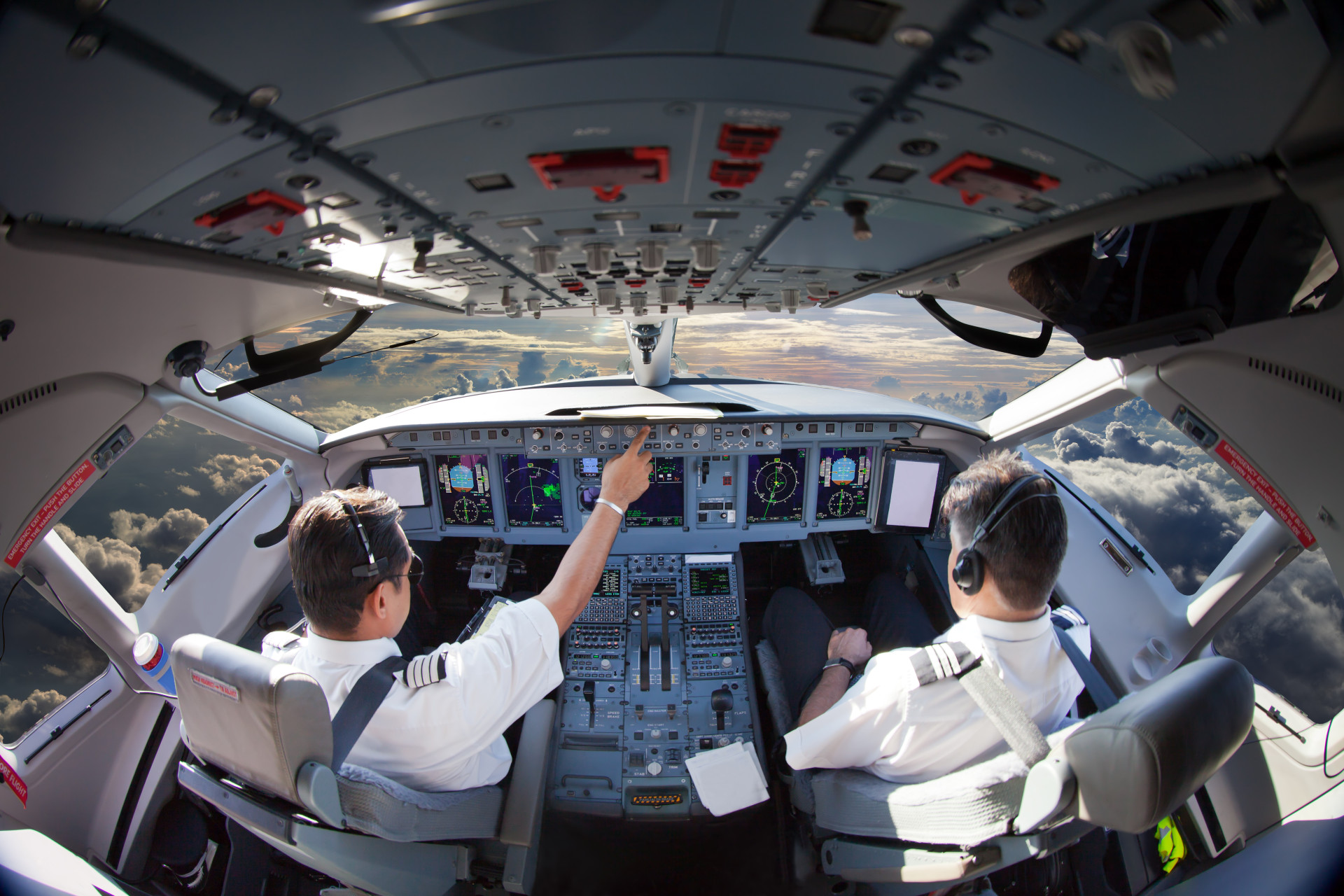 Apart from the discounted fares and travel perks, airline pilots also earn well—anywhere between US$100,000 to US$180,000, according to Time Money (although wages depend on many factors).<p>You may also like:<a href="https://www.starsinsider.com/n/417526?utm_source=msn.com&utm_medium=display&utm_campaign=referral_description&utm_content=240533v6en-us"> How 2020 will be, based on your Chinese horoscope</a></p>