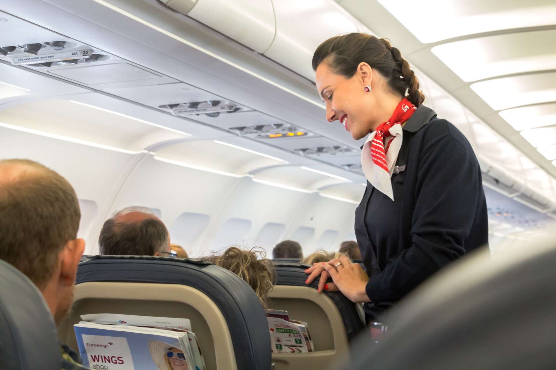 Wages vary immensely depending on the airlines, as low-cost ones pay much less than mid-range or luxury ones, and also how many hours they fly. Flight attendants can earn anywhere between US$25,000 and US$80,000 a year!<p>You may also like:<a href="https://www.starsinsider.com/n/452467?utm_source=msn.com&utm_medium=display&utm_campaign=referral_description&utm_content=240533v6en-sg"> Hollywood stars and their first R-rated movies</a></p>