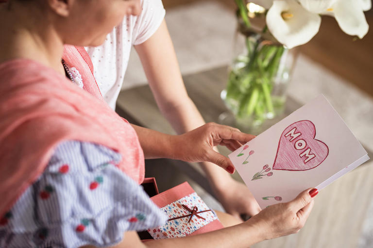 28 Mother’s Day card ideas that prove homemade is best