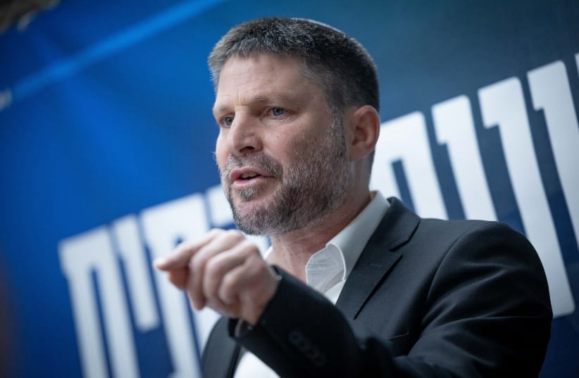 egypt says smotrich sabotaging talks, as israel weighs sending team to cairo