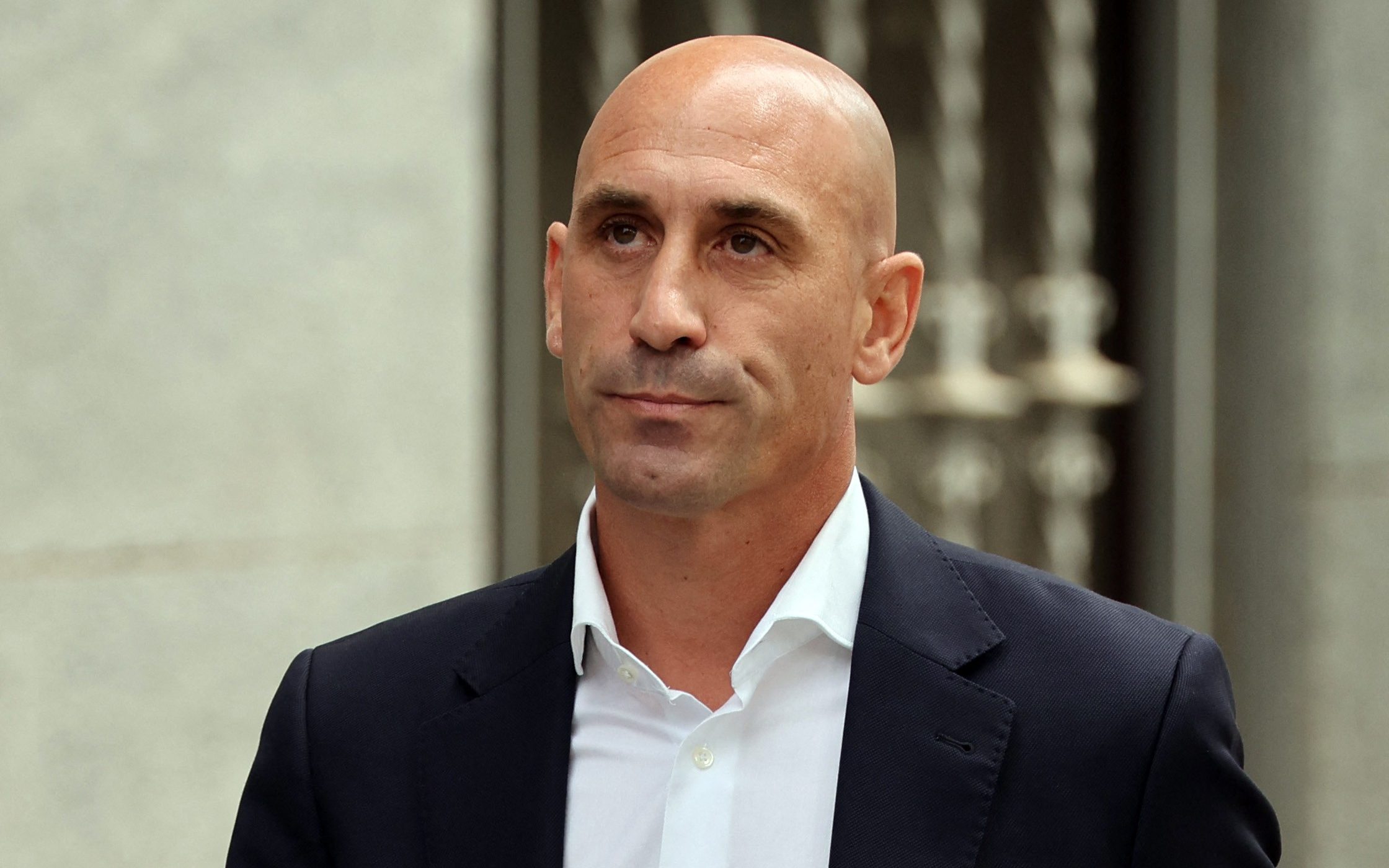 luis rubiales savaged by fifa over jenni hermoso kiss scandal