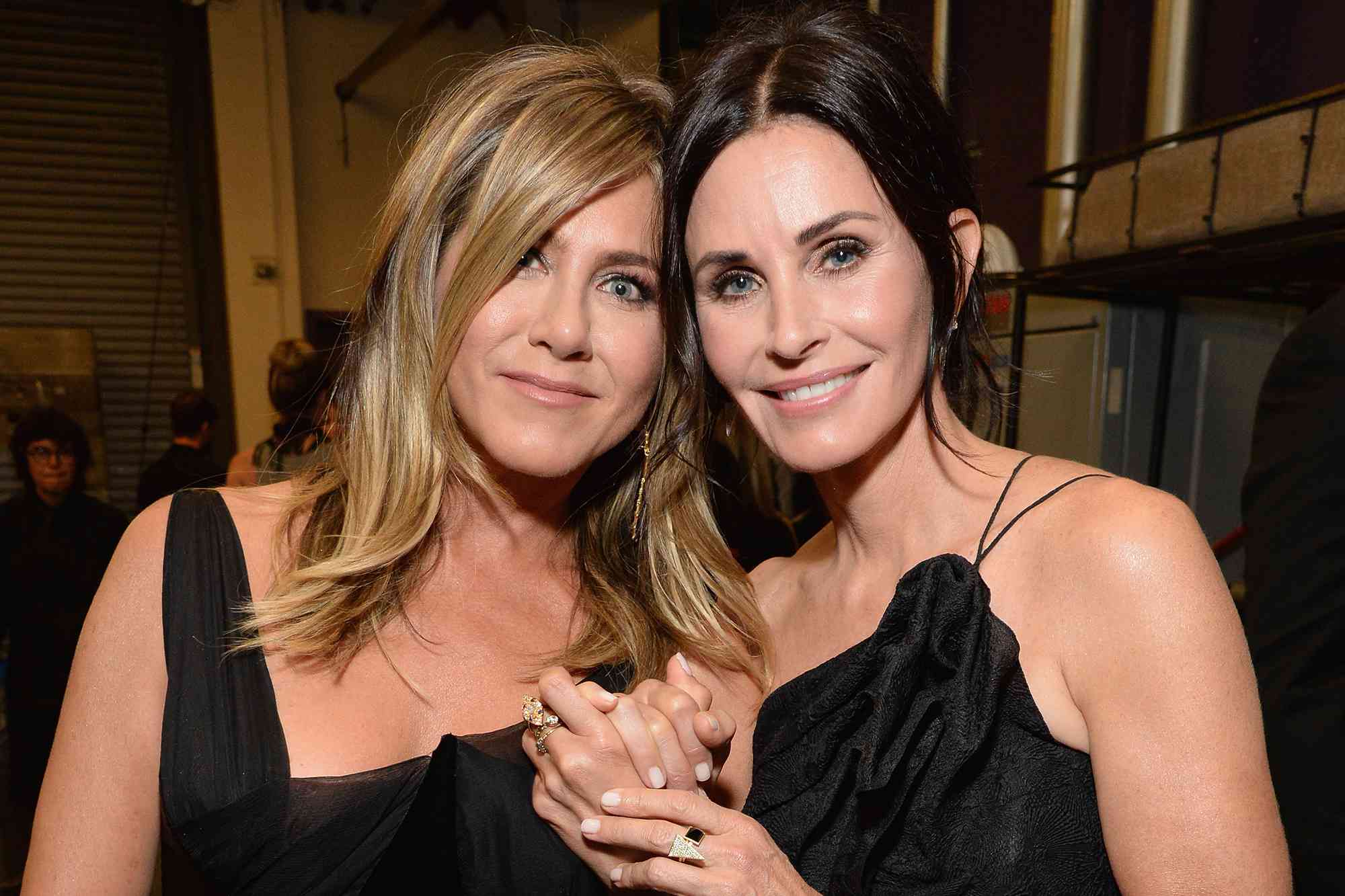 Courteney Cox Celebrates Jennifer Aniston's Birthday With “Friends ...