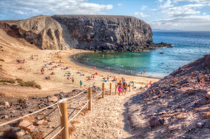 uk holidaymakers warning for canary islands including lanzarote and tenerife
