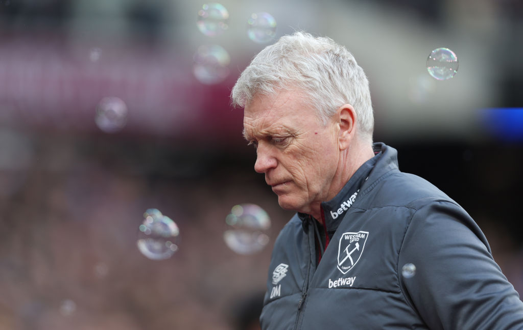 top managers want west ham job as board stall david moyes contract talks