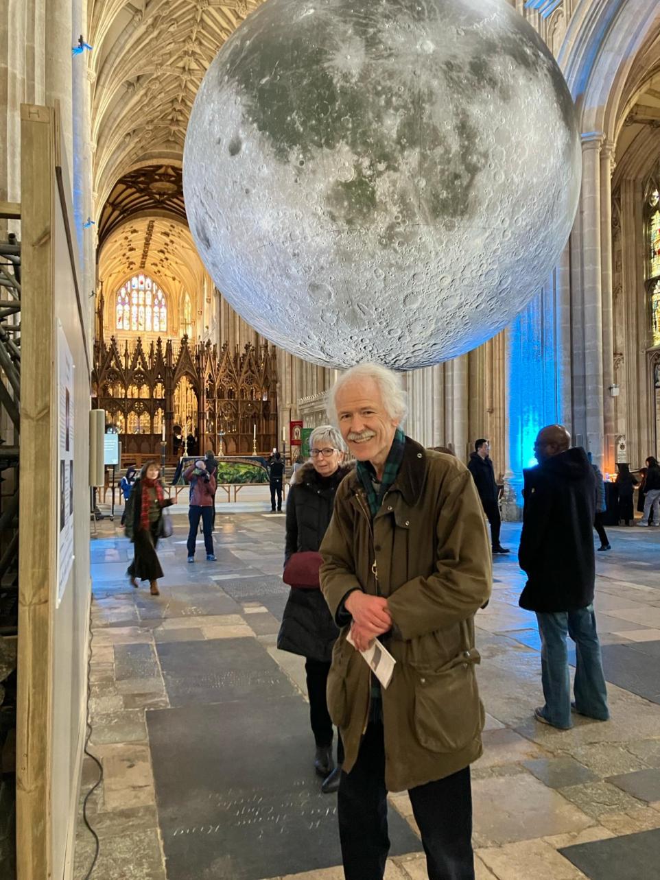moon comes to winchester - and hundreds of people flock to see it in the cathedral