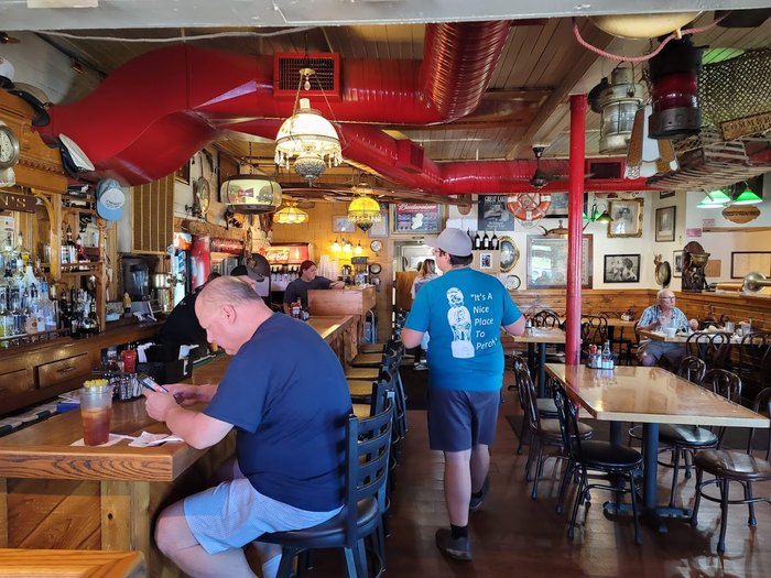 this unique seafood restaurant near cleveland is perfect for a day trip any time of year