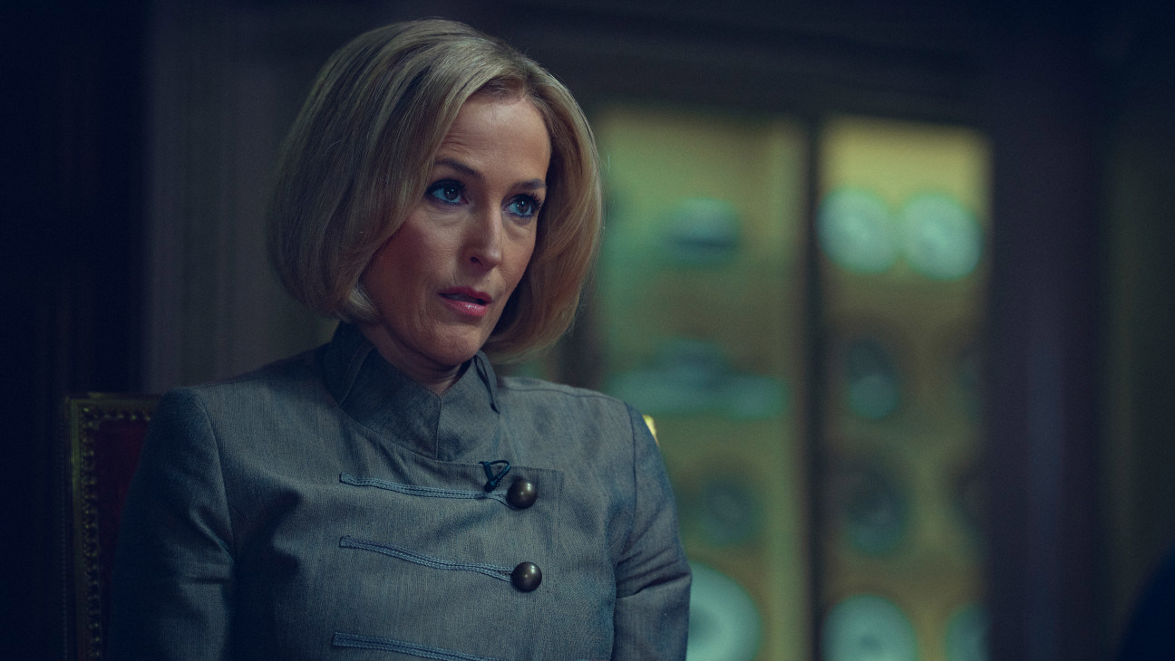 Gillian Anderson Pursues Prince Andrew Interview in ‘Scoop' Teaser