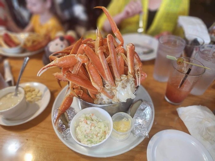 this unique seafood restaurant near cleveland is perfect for a day trip any time of year