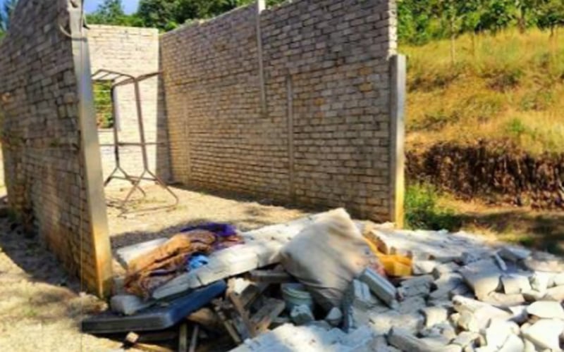 concrete wall crushes 8-year-old boy to death in baling