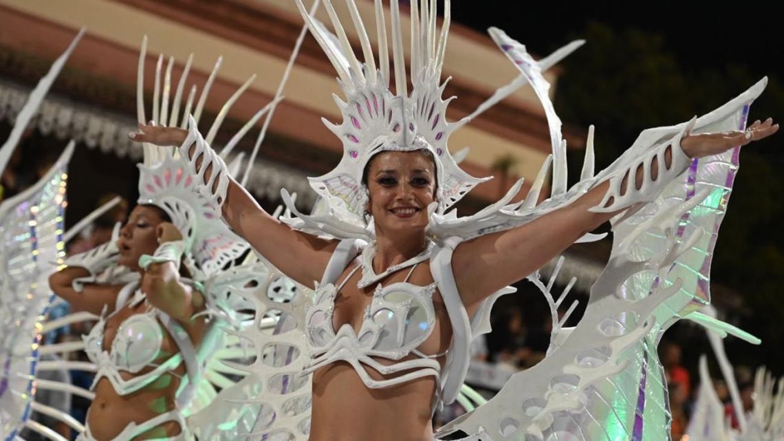 cuáles son los carnavales más famosos del mundo