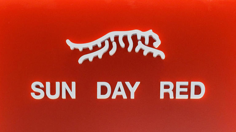 Tiger Woods, TaylorMade officially launch Sun Day Red. Could a ...