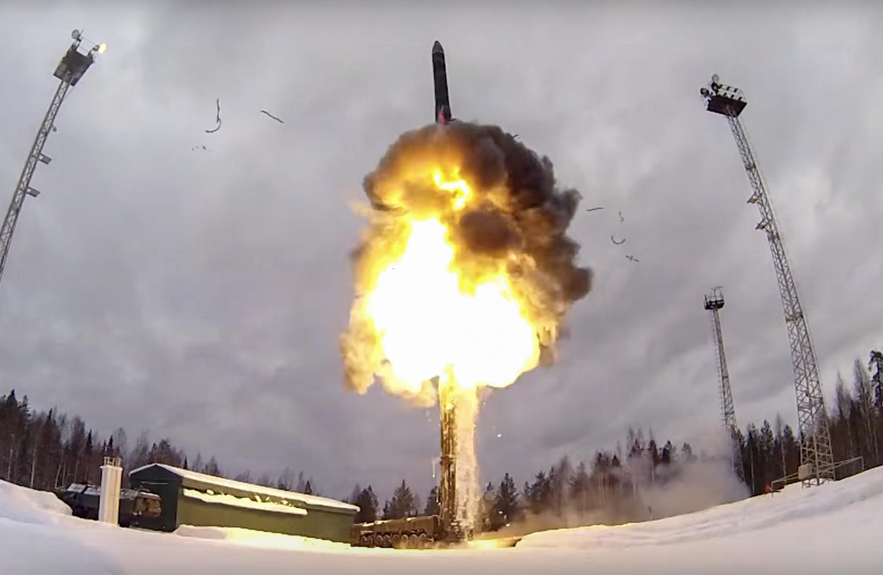 'mosca ha usato per la prima volta il missile ipersonico zirkon'