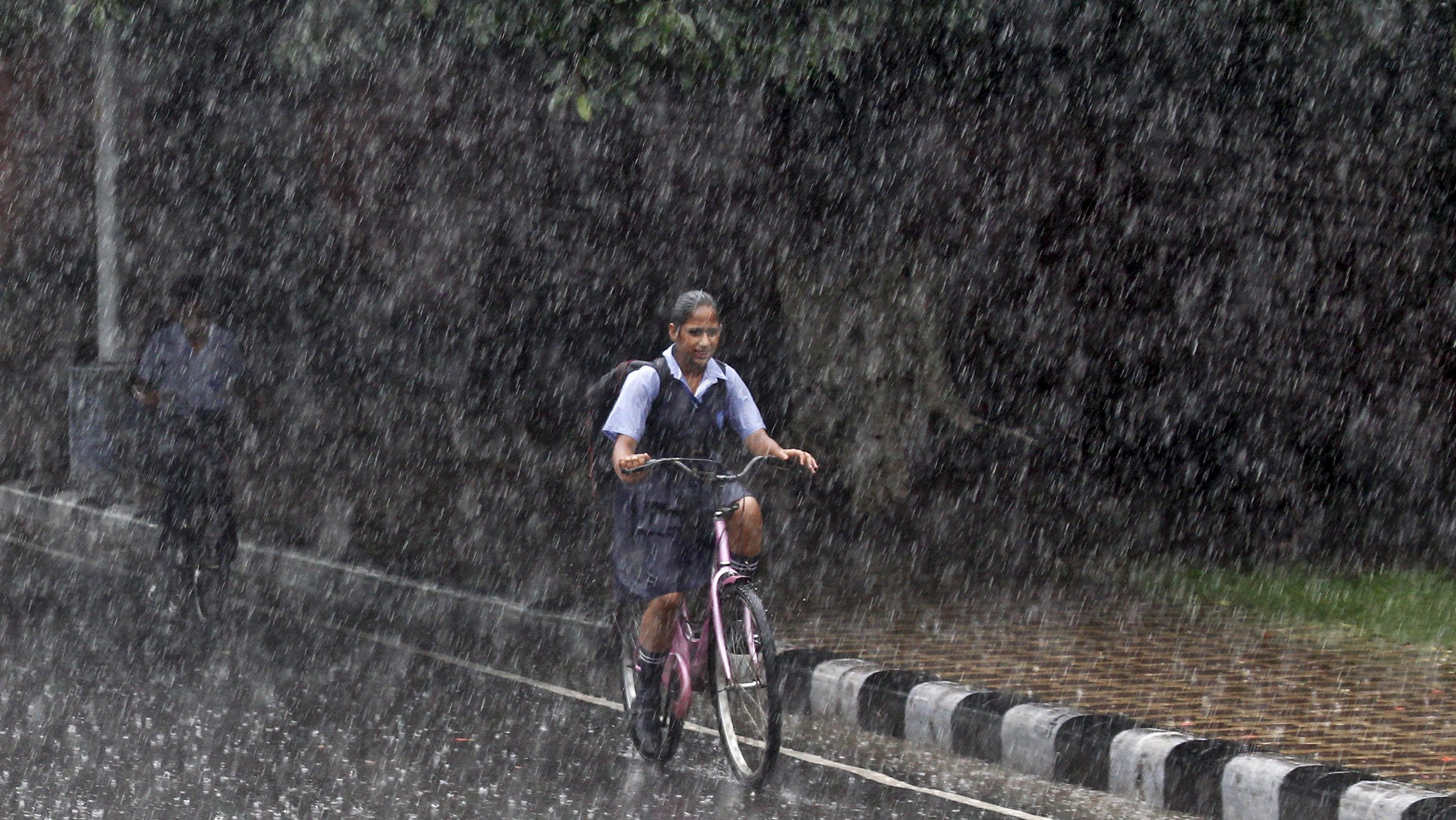 weather update: imd predicts rainfall in central and east india; delhi’s temperature set to rise – check full forecast
