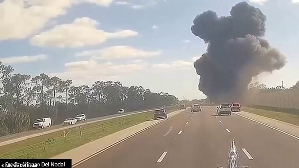 Horrifying footage shows moment plane crashed on Florida highway