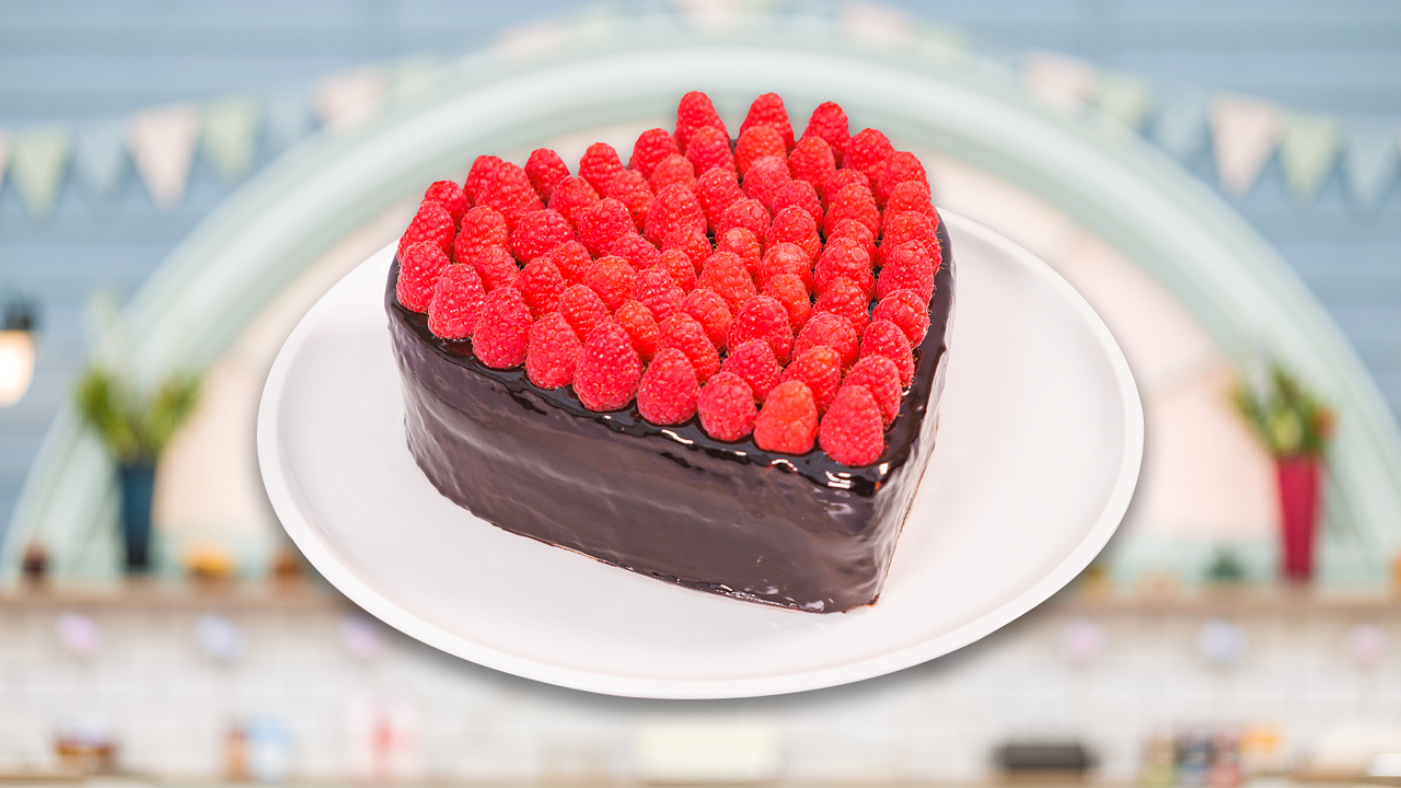 valentýnské menu v praze: u pohlreicha bude dort erós za 225 kč, na žižkovské věži dáte za menu 3490 kč