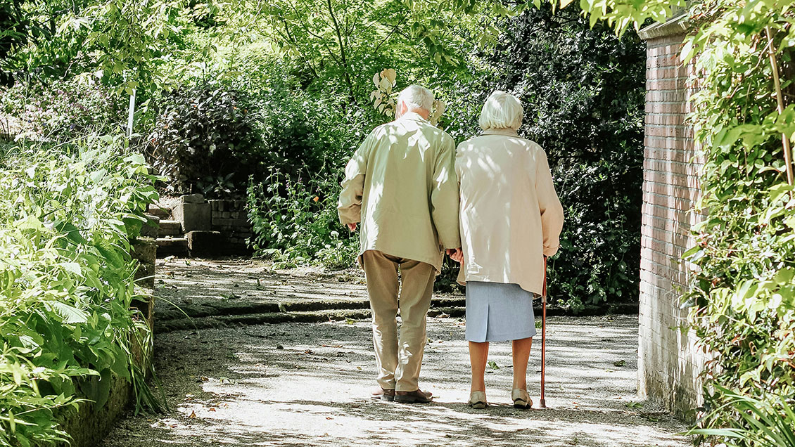 parejas que dicen adiós “de la mano”: someterse a la eutanasia el mismo día