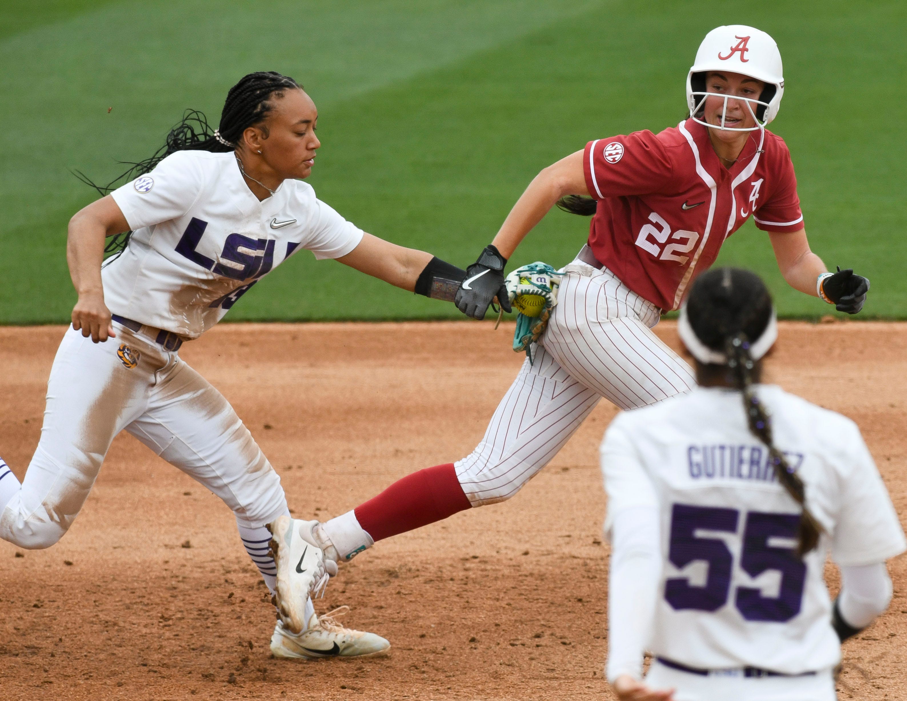 SEC Softball Power Rankings: LSU, Alabama Dominate Opening Weekend