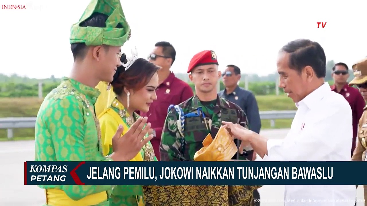 Jelang Pemungutan Suara, Presiden Jokowi Naikkan Tunjangan Bawaslu