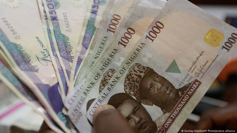 Pressure mounts as Nigeria reviews minimum wage