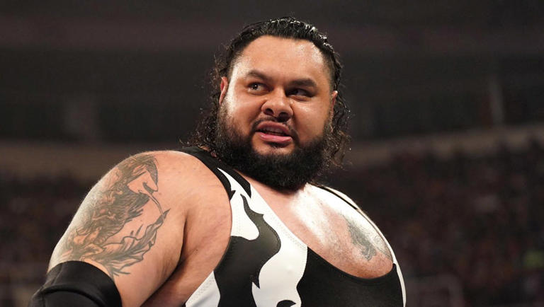 Devastated WWE superstar misses out on Elimination Chamber 2024