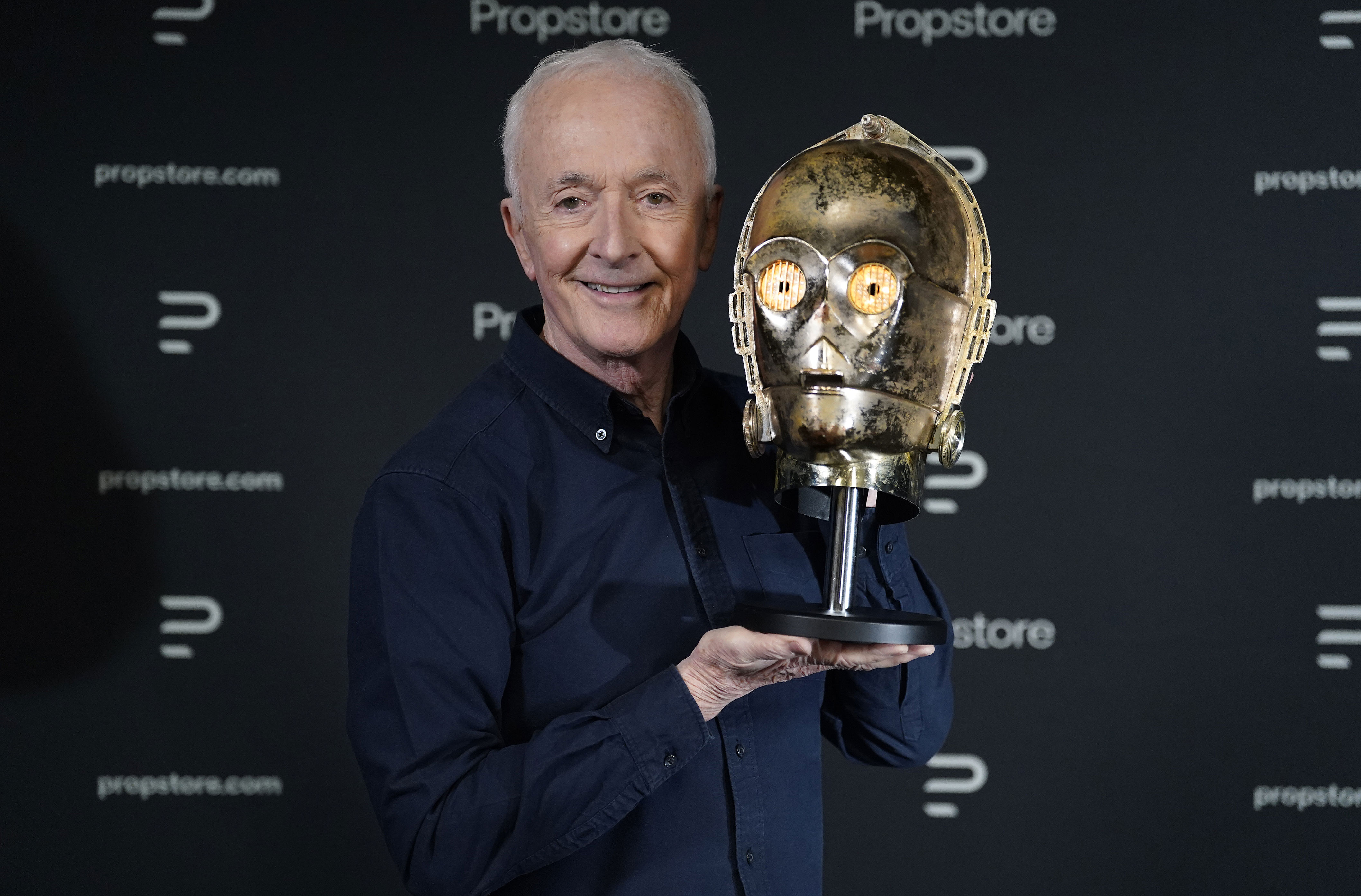 star wars c-3po head could fetch a million dollars at hollywood props auction