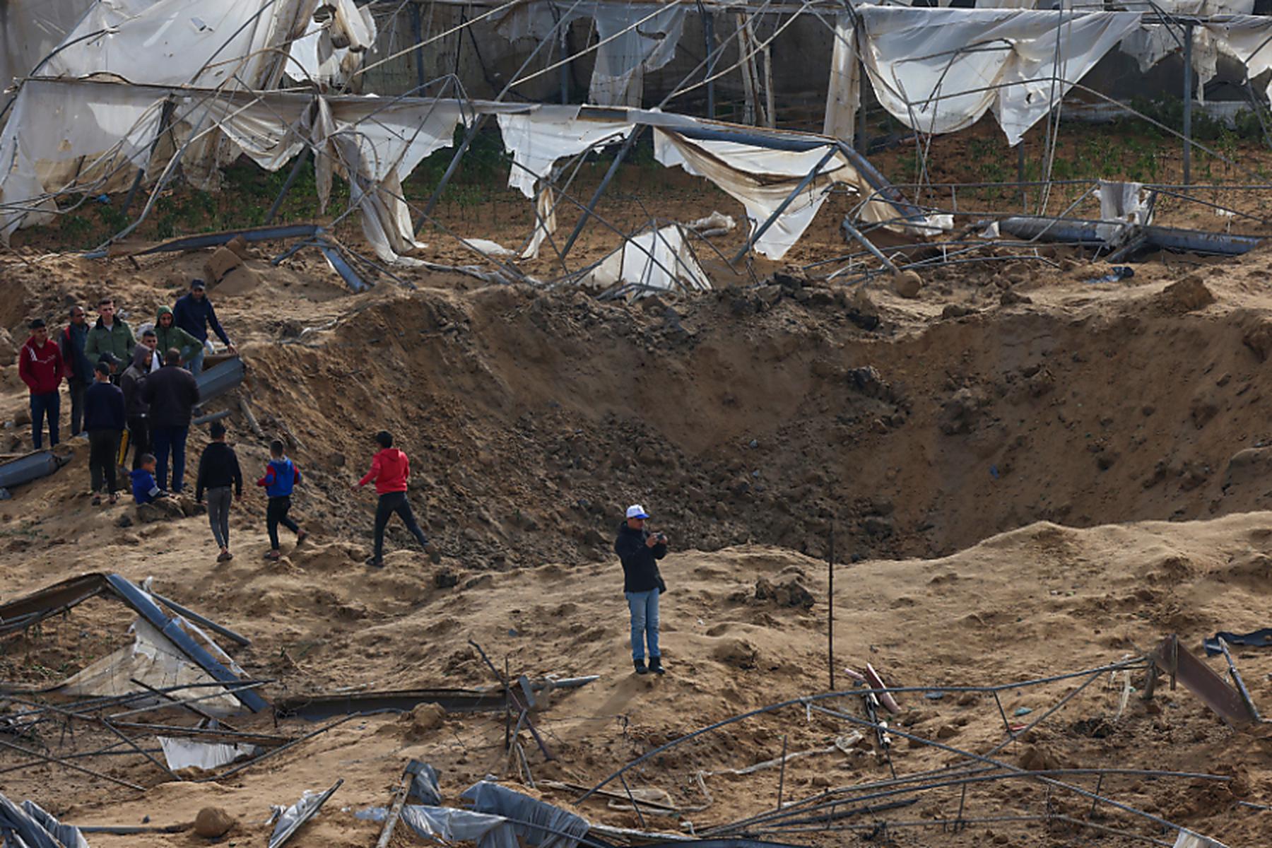 humanitäre katastrophe droht | israel will vor attacke zeltstädte für rafah-bevölkerung