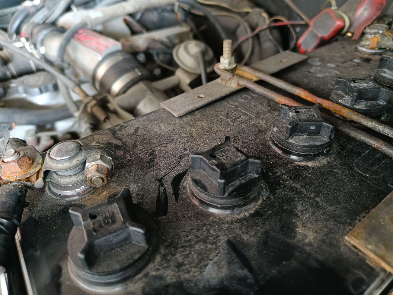 Agar Aki Mobil Veloz Anda Awet Saat Ditinggal Sebulan: Panduan Lengkap