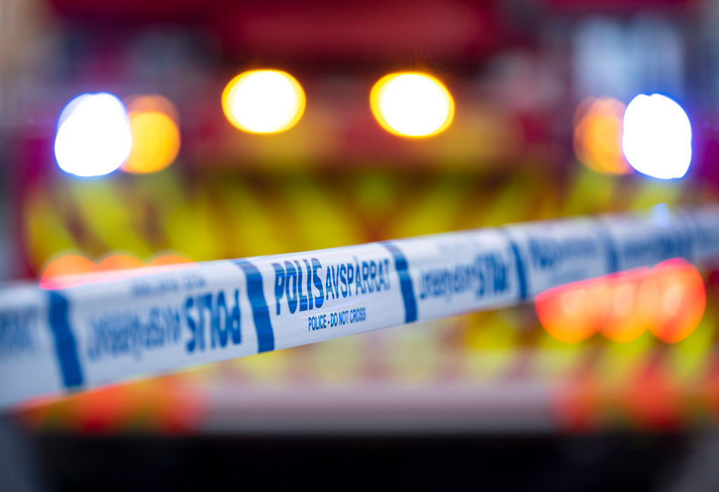 två döda i villabrand i södra stockholm