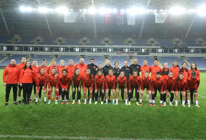 a milli kadın futbol takımı'nın yunanistan ve romanya maçları aday kadrosu açıklandı