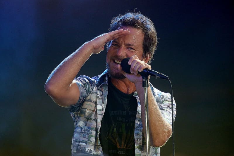 Pearl Jam Announce 2024 Global Tour   BB1idXdV.img