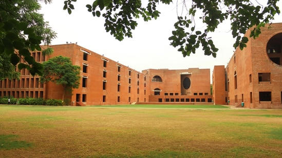 FT Global MBA Rankings 2024: 6 Indian B-schools featured, ISB tops the list