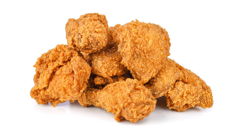 Don't Fall For These 12 Fried Chicken Myths