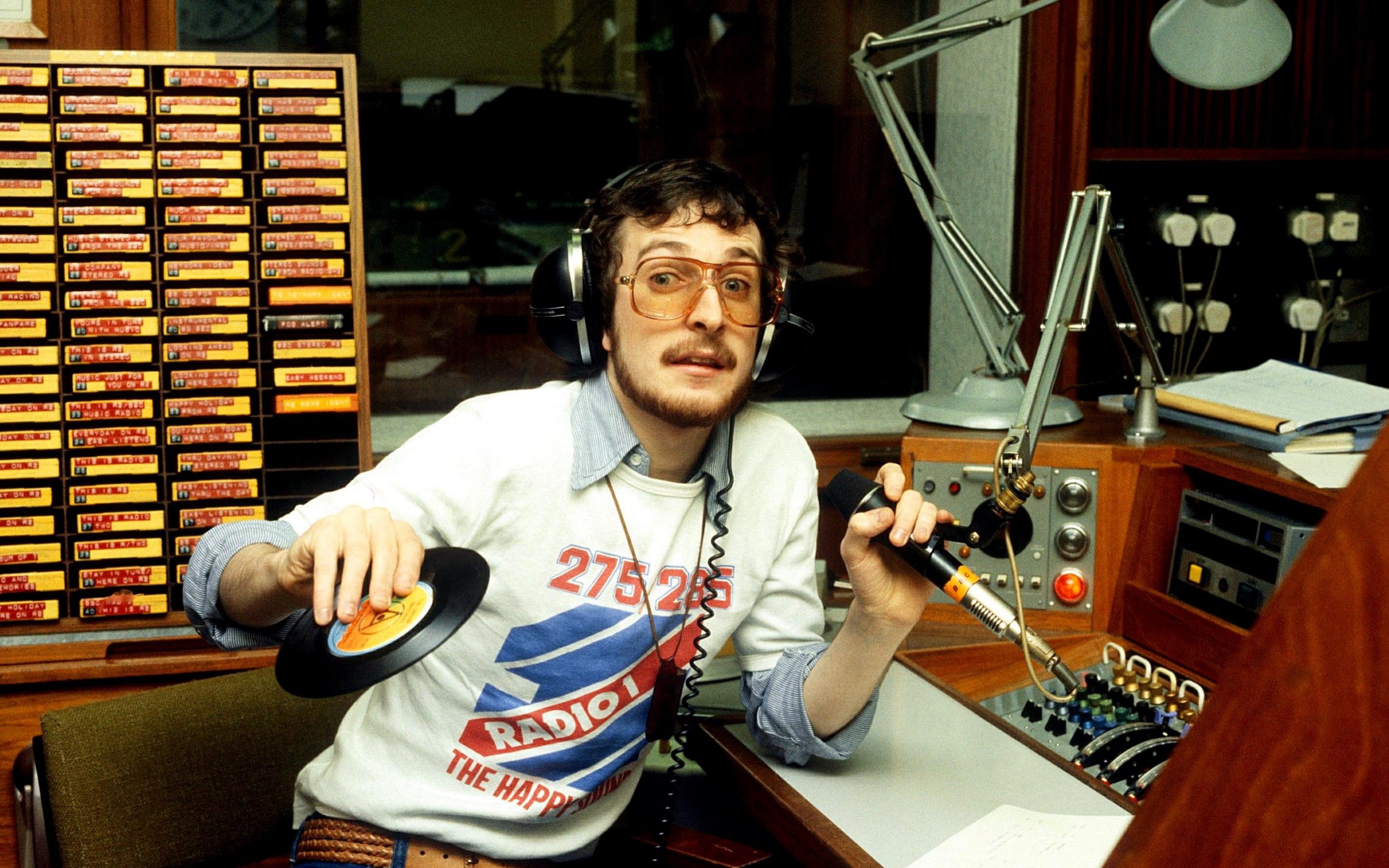 bbc radio dj steve wright dies aged 69