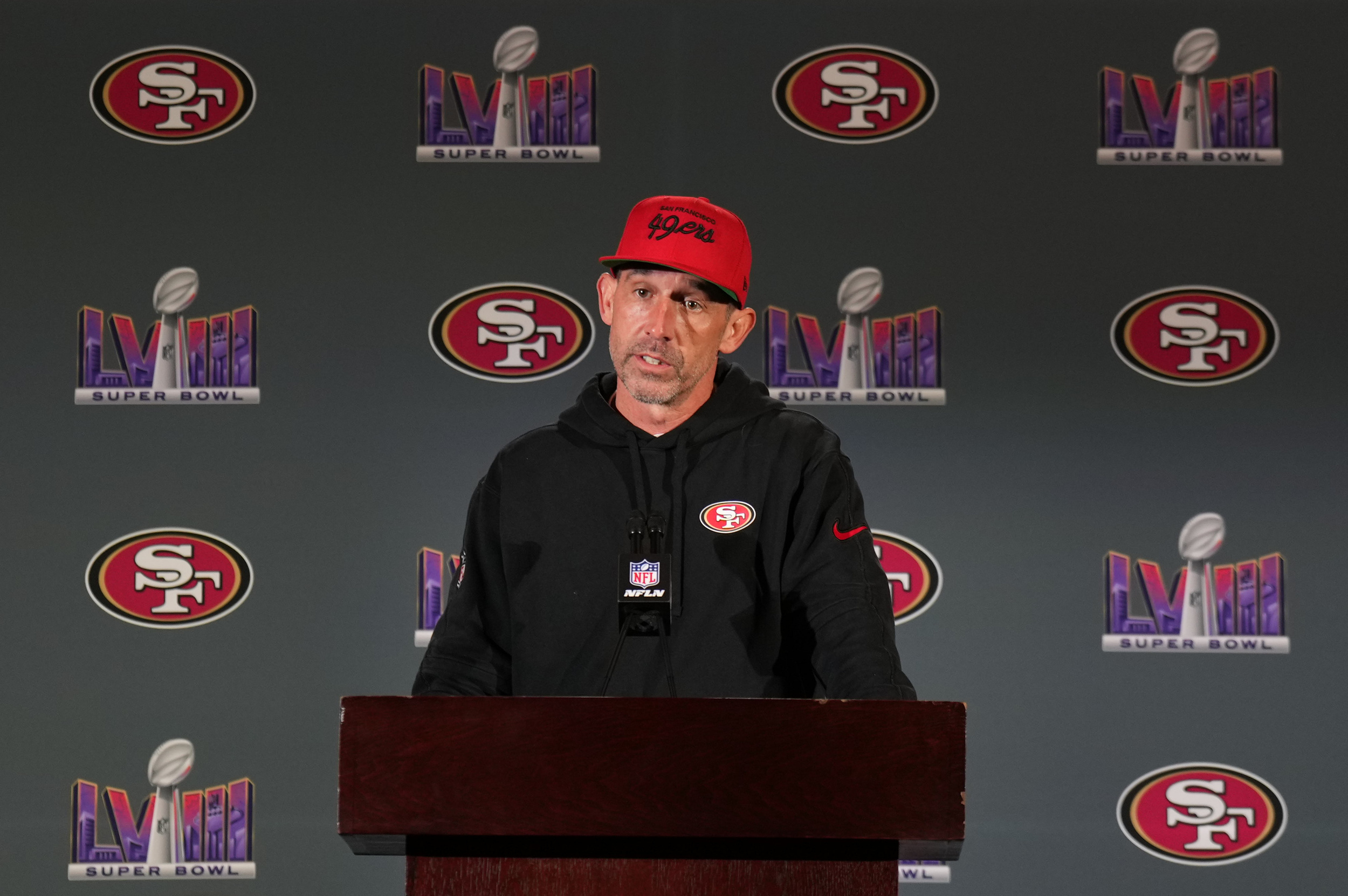 Kyle Shanahan Expects Steve Wilks, Other Coaches To Be Back With 49ers ...