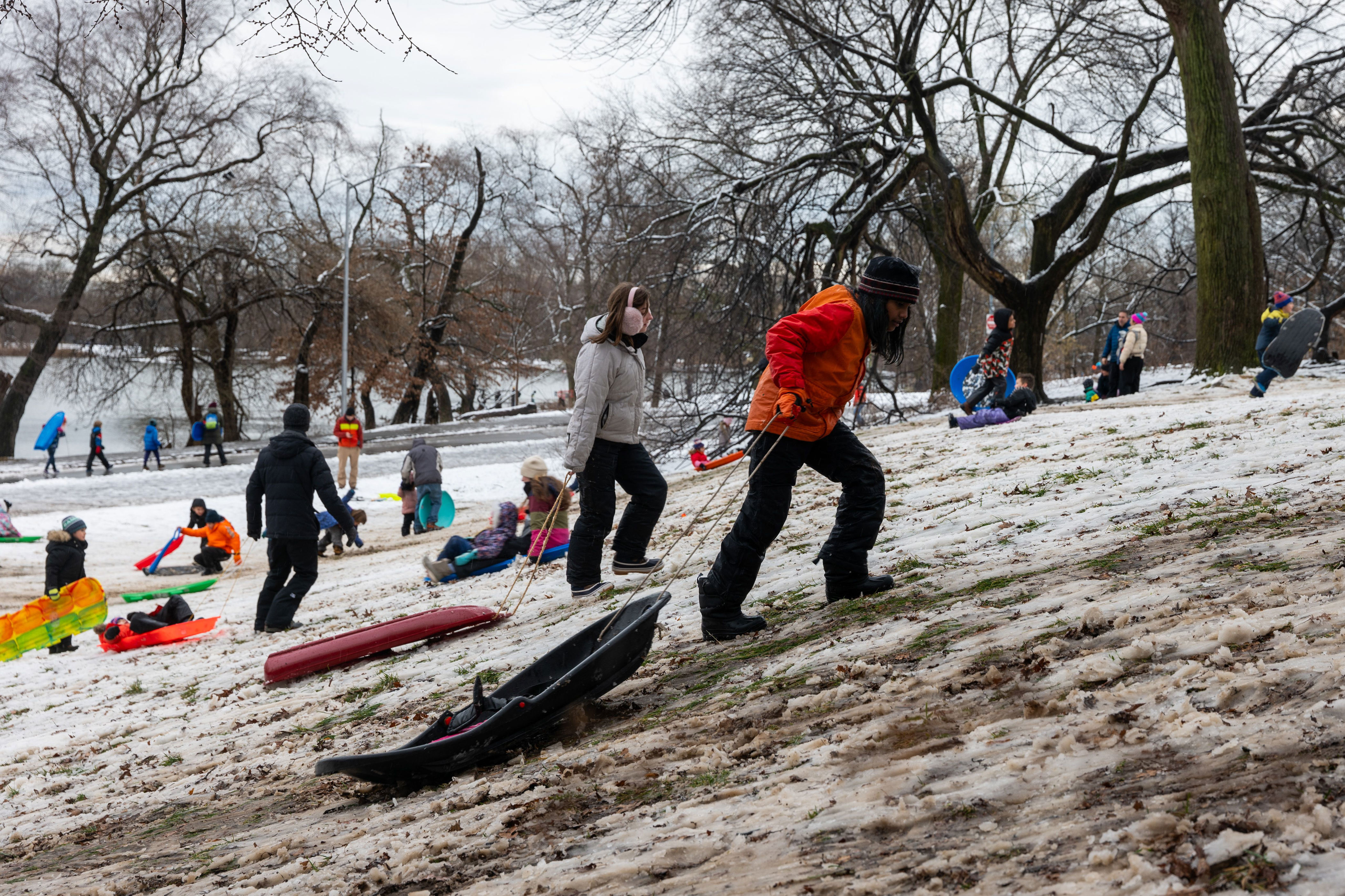 in photos: heavy snow hits new york city, southern new england