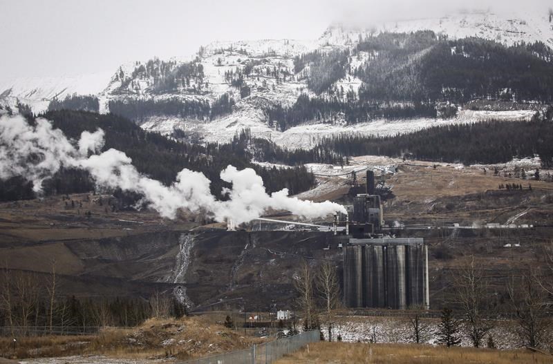 federal court allows judicial review of rocky mountain coal mine denied by panel